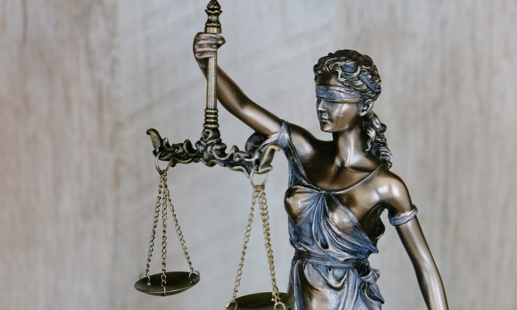 cropped-leyes-justicia-musica-cancion.jpg